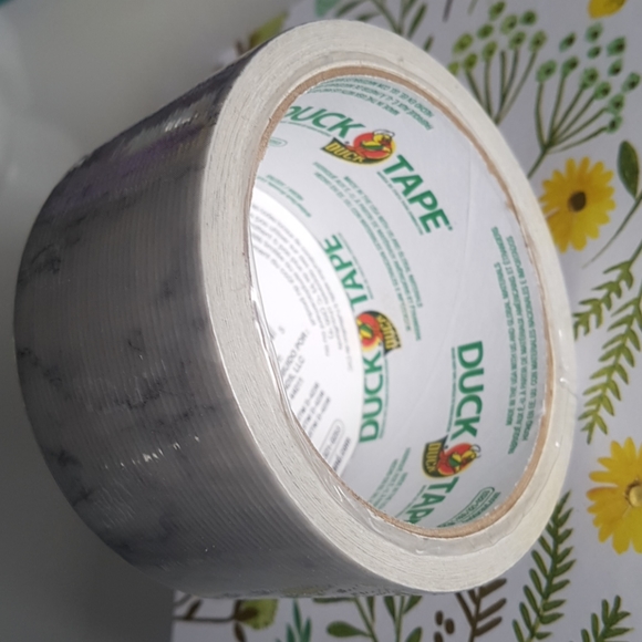 Silver Marble Duck Tape 1.88"x10YD (48mmx9.1m) - Picture 3 of 3